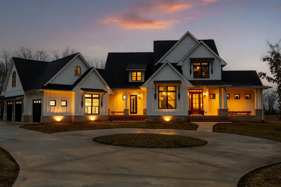 2070 River Bluffs Drive, Jasper, TN 37347 - #2