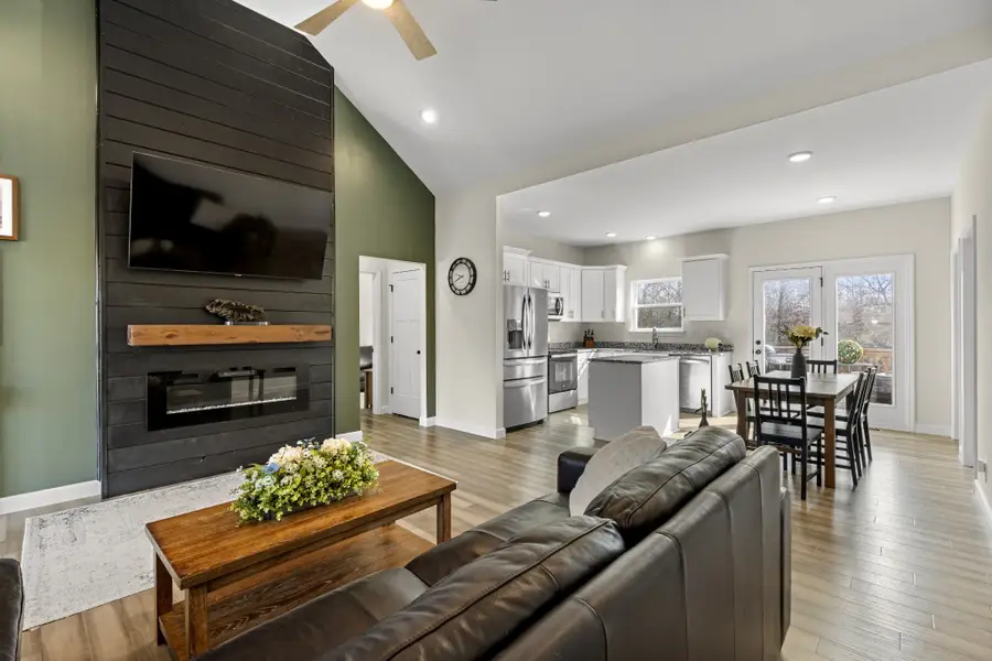 1007 Edgewood Dr, Dickson, TN 37055 - #3