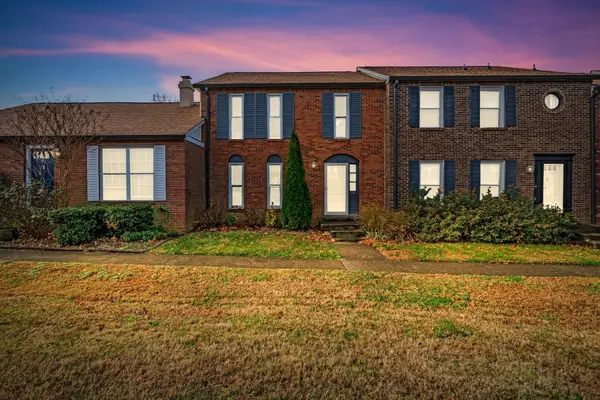 318 Huntington Ridge Dr, Nashville, TN 37211