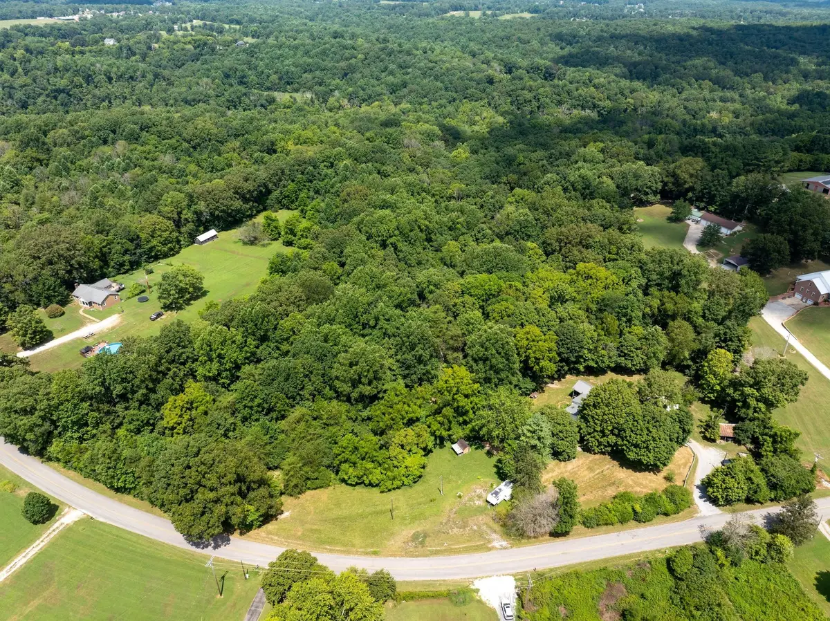 1374 Deal Rd, Burns, TN 37029 - #1