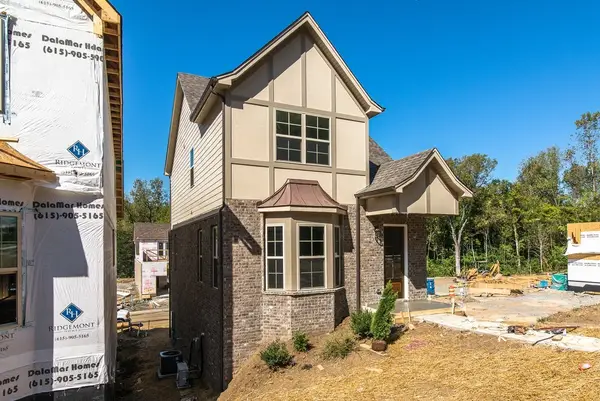 158 Oasis Dr, La Vergne, TN 37086