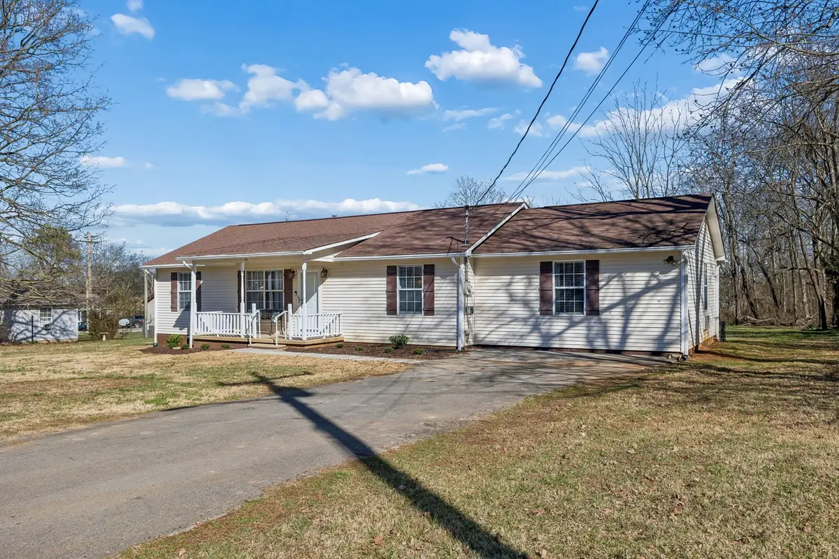 206 Central Ave, Chapel Hill, TN 37034 - #1