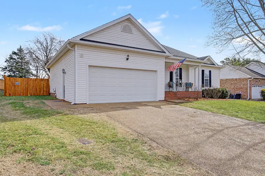 160 Putter Point Dr, Gallatin, TN 37066 - #3