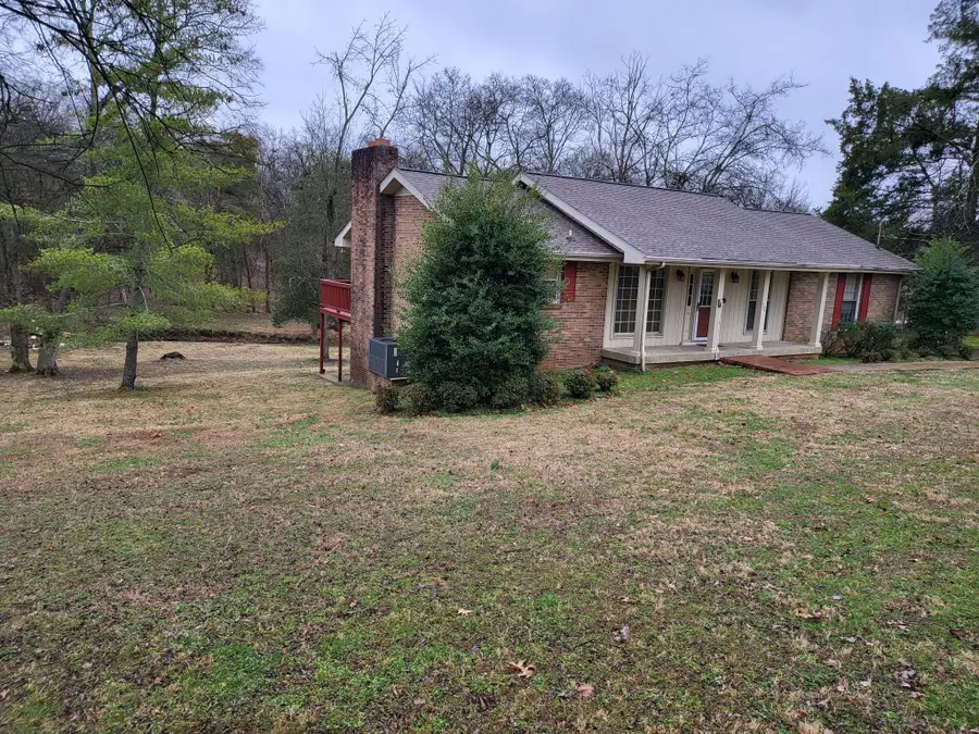 705 Emily Dr, Goodlettsville, TN 37072 - #2