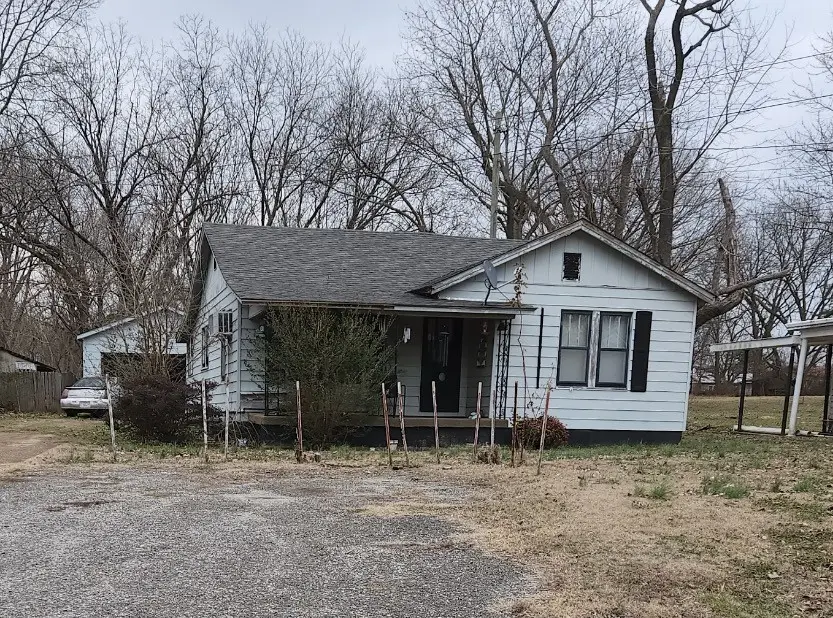 115 High St, Dyer, TN 38330 - #1