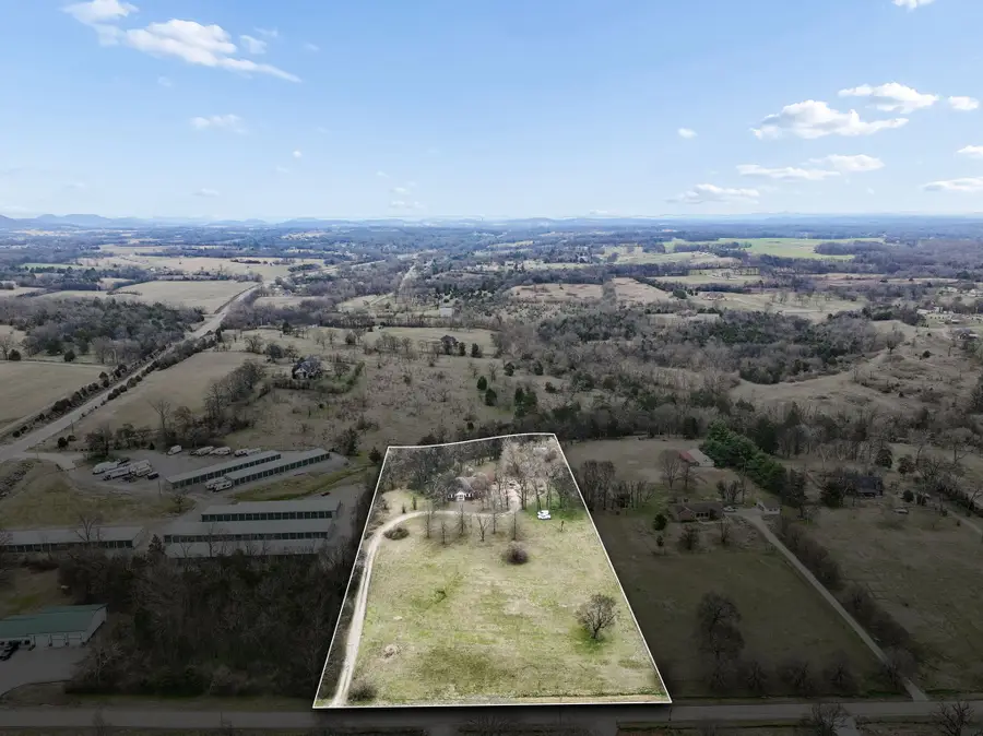 1019 Hilton Ln, Castalian Springs, TN 37031 - #2