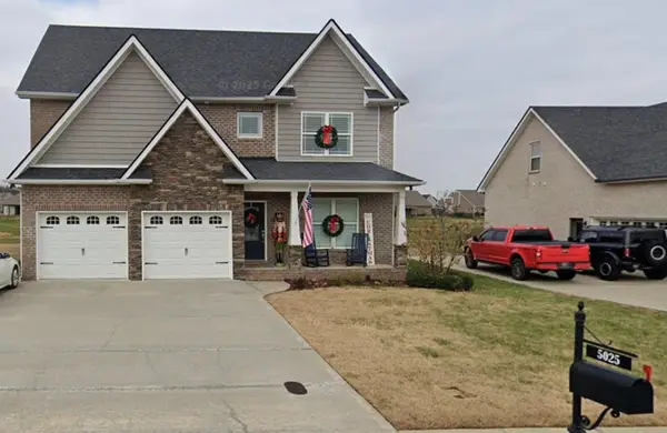 5025 Lady Thatcher Dr, Murfreesboro, TN 37129