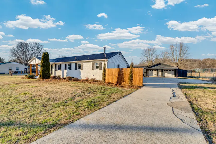 600 Cadillac Ln, McMinnville, TN 37110 - #2