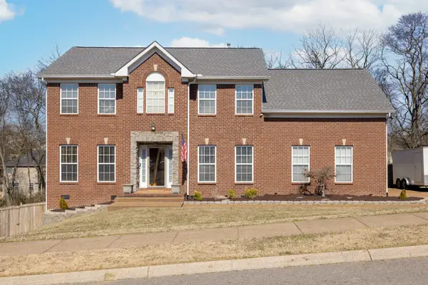 121 Buckhaven Dr, Hendersonville, TN 37075