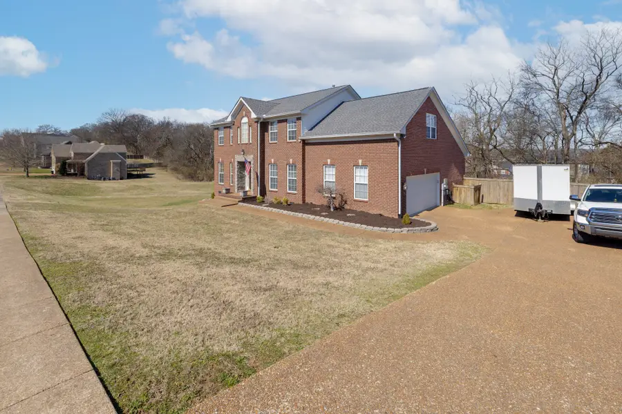 121 Buckhaven Dr, Hendersonville, TN 37075 - #3