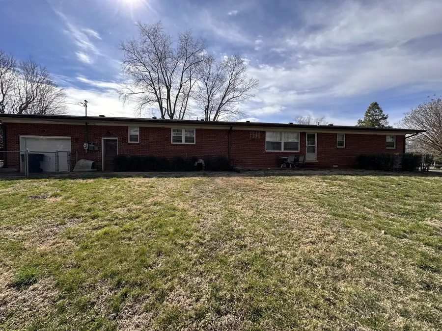 110 Westwood 6th Ave, McMinnville, TN 37110 - #3