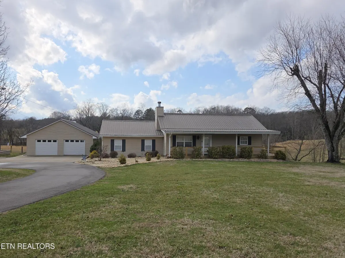 5626 Hines Valley Rd, Lenoir City, TN 37771 - #1