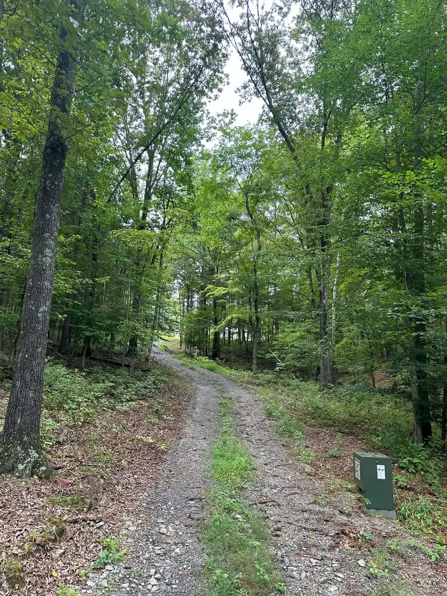 1425 Old Stage Rd, Charlotte, TN 37036 - #2