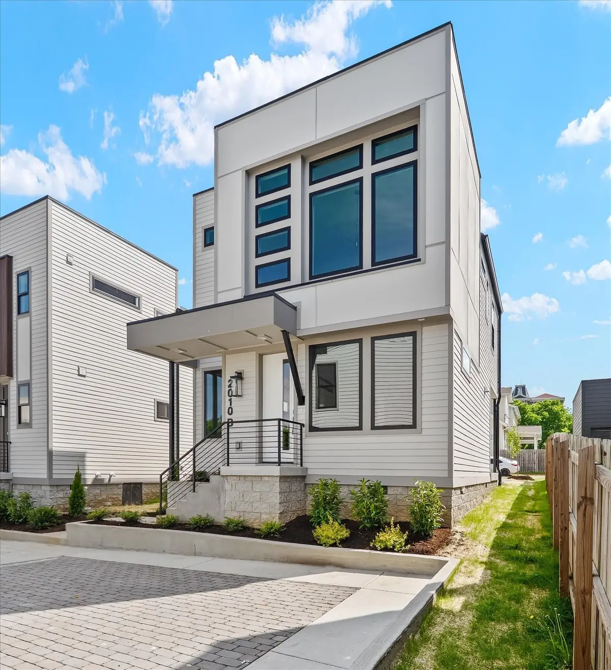 2010B 9th Ave N, Nashville, TN 37208 - #1