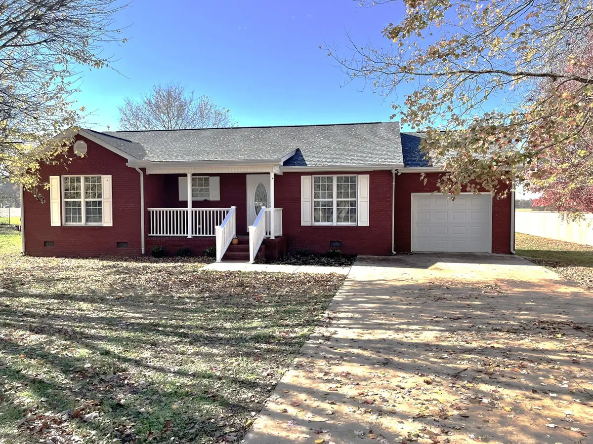 163 Royal Dr, Rock Island, TN 38581 - #1