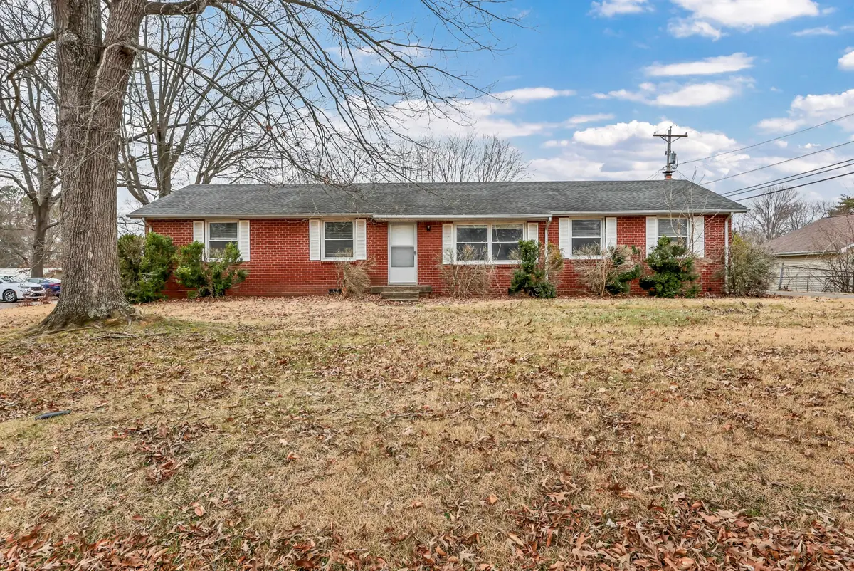 27 Binks Dr, Clarksville, TN 37042 - #1