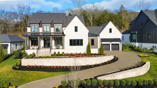 8135 Heirloom Blvd, College Grove, TN 37046