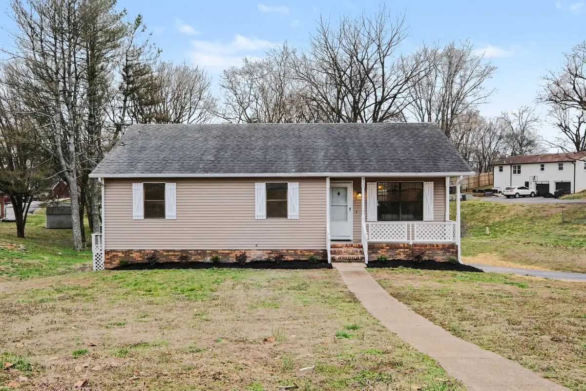 719 Lookout Dr, Columbia, TN 38401 - #1