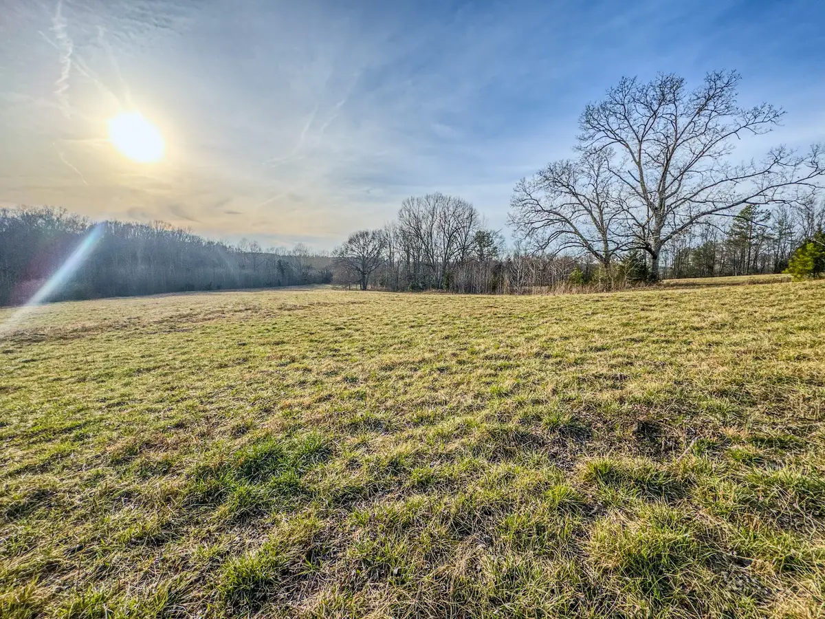 835 Mount Zion Rd, Decaturville, TN 38329 - #1