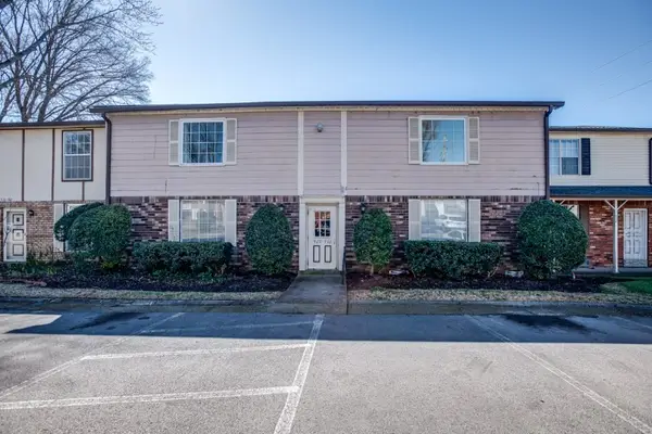 932 Coarsey Dr, Nashville, TN 37217