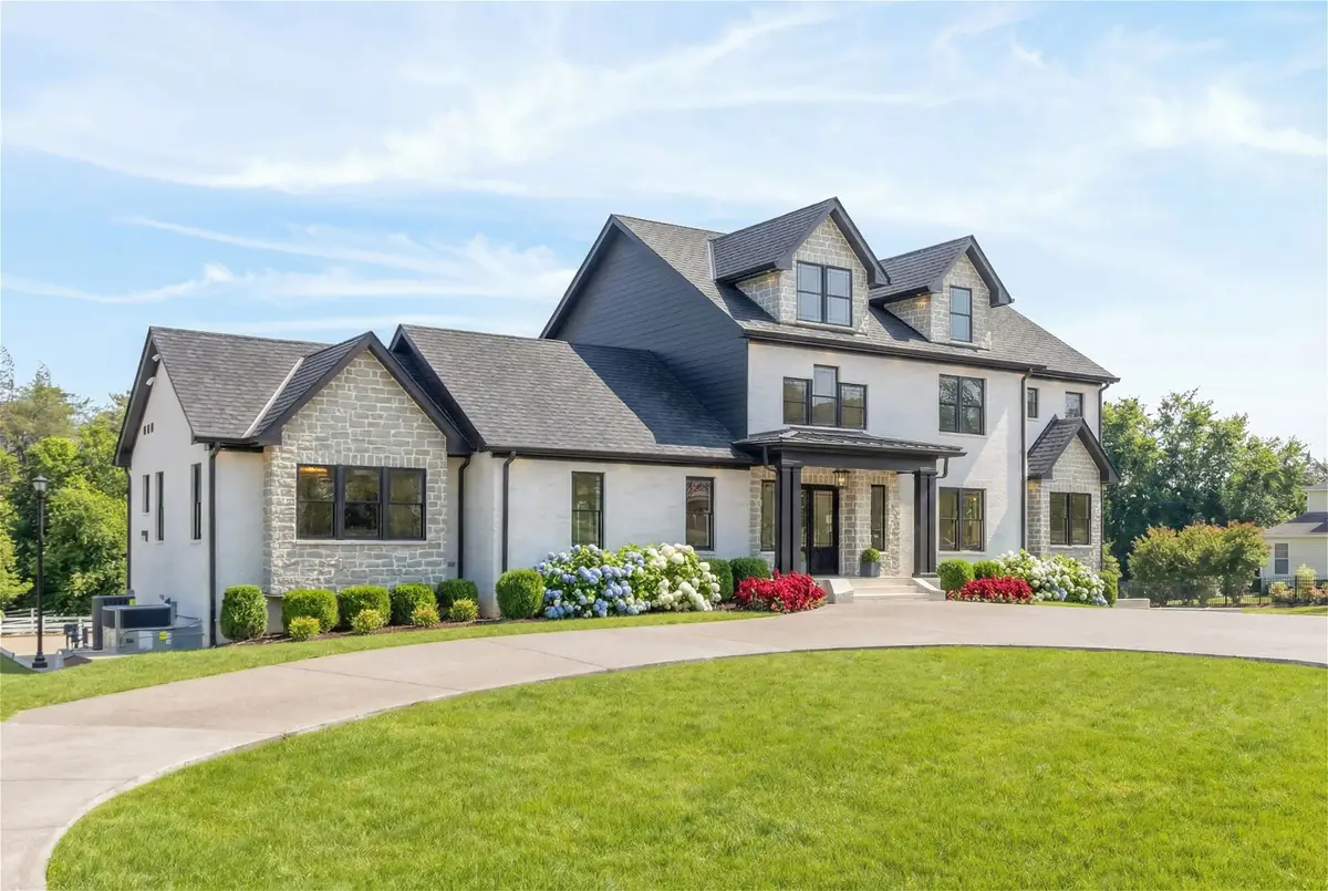 102 Steeplechase Ln, Nashville, TN 37221 - #1