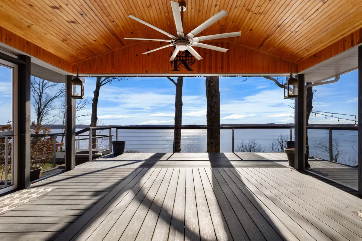 591 Shore Dr, Big Sandy, TN 38221 - #1