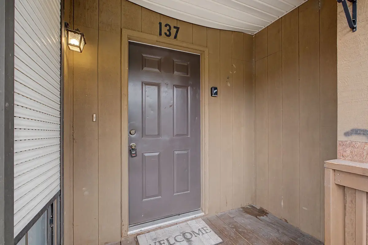 137 Brooke Castle Dr, Hermitage, TN 37076 - #1