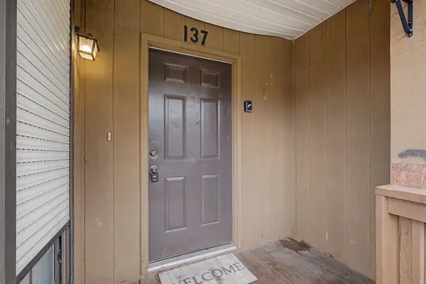 137 Brooke Castle Dr, Hermitage, TN 37076