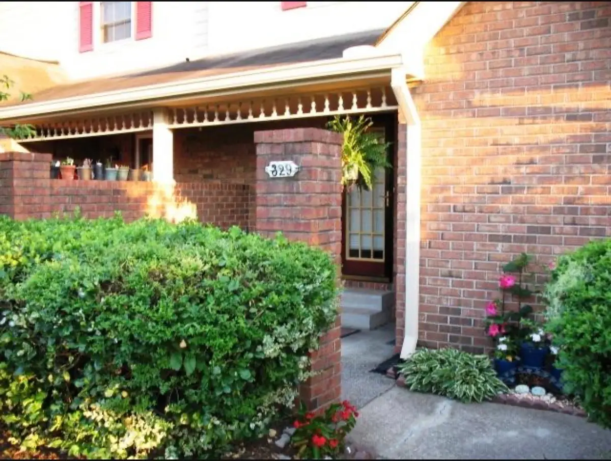 329 Hickory Pl, Nashville, TN 37214 - #1