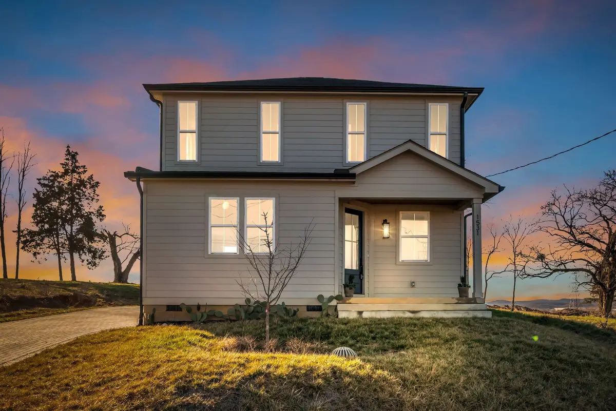 1531 E Stewarts Ln, Nashville, TN 37218 - #1