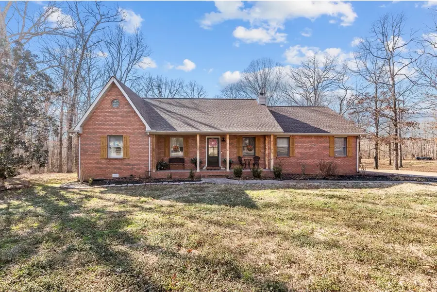 818 Oakland Dr, New Johnsonville, TN 37134 - #2