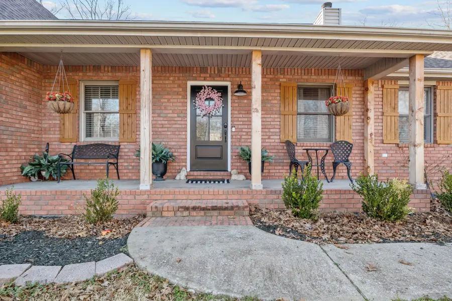 818 Oakland Dr, New Johnsonville, TN 37134 - #3