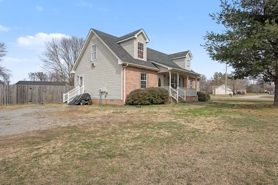 105 Cora St, Portland, TN 37148 - #2