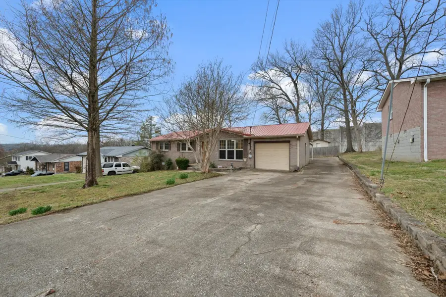 315 Janette Ave, Goodlettsville, TN 37072 - #2