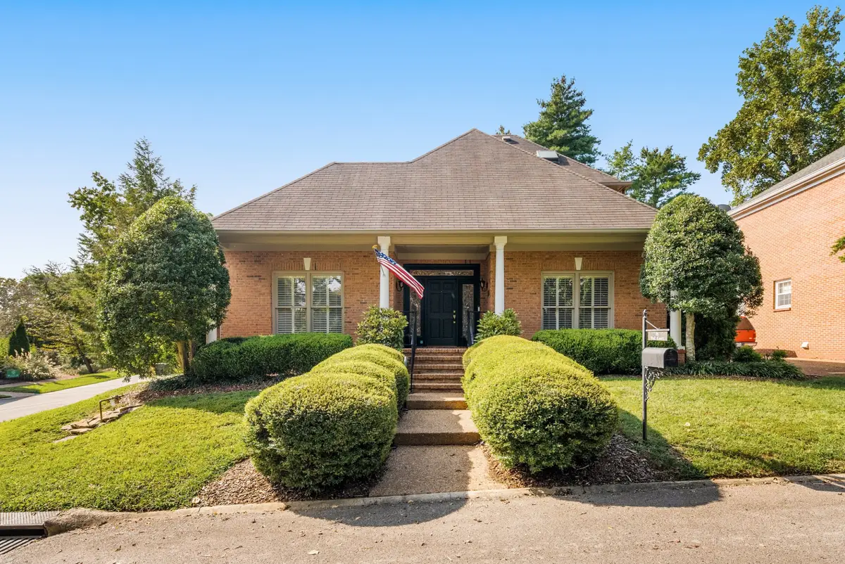 701 Vail Ct, Nashville, TN 37215 - #1
