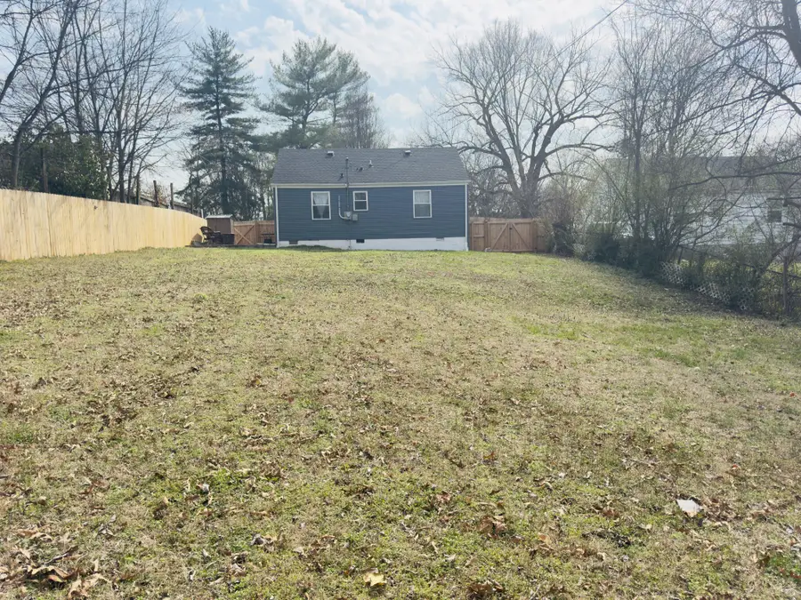 37 Maple St, Clarksville, TN 37042 - #2