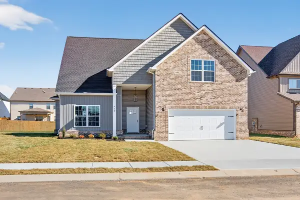 622 Woodrush Dr, Clarksville, TN 37040