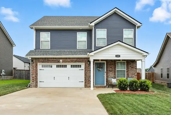 319 Dugger Dr, Clarksville, TN 37042