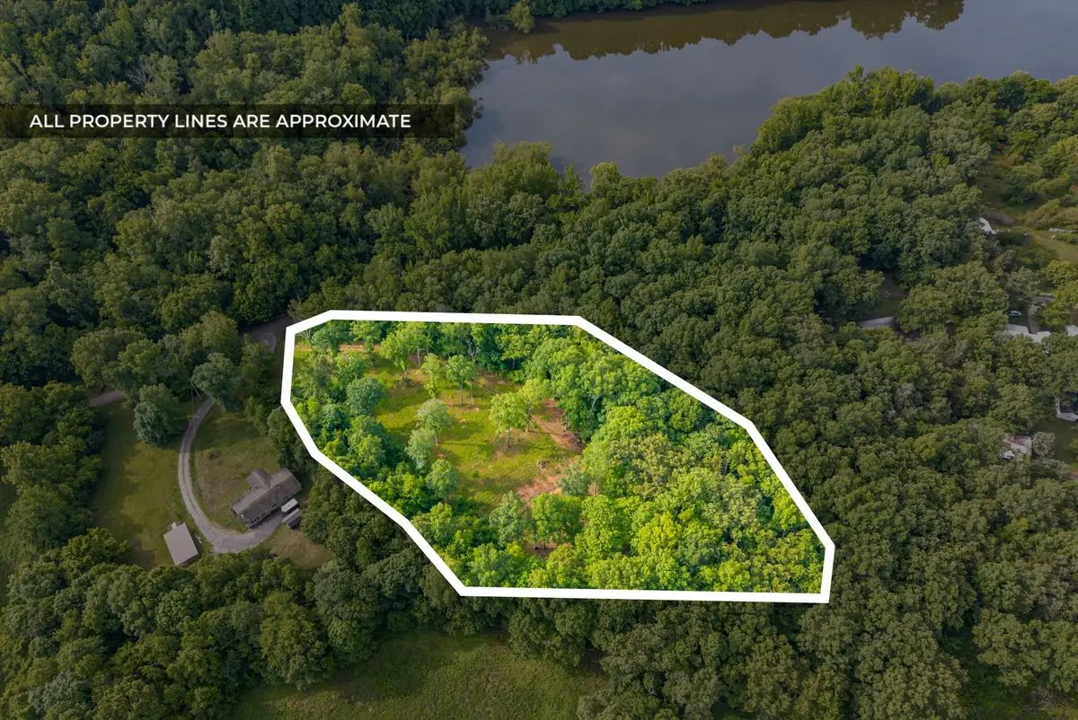 164 Lewis Cir, Dover, TN 37058 - #1