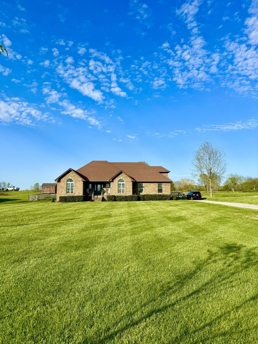 530 Thompson Ln, Portland, TN 37148 - #2