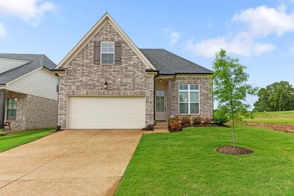 300 St Andrews Dr, Oakland, TN 38060