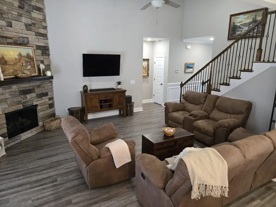 1082 Wittys Way, Clarksville, TN 37043 - #3