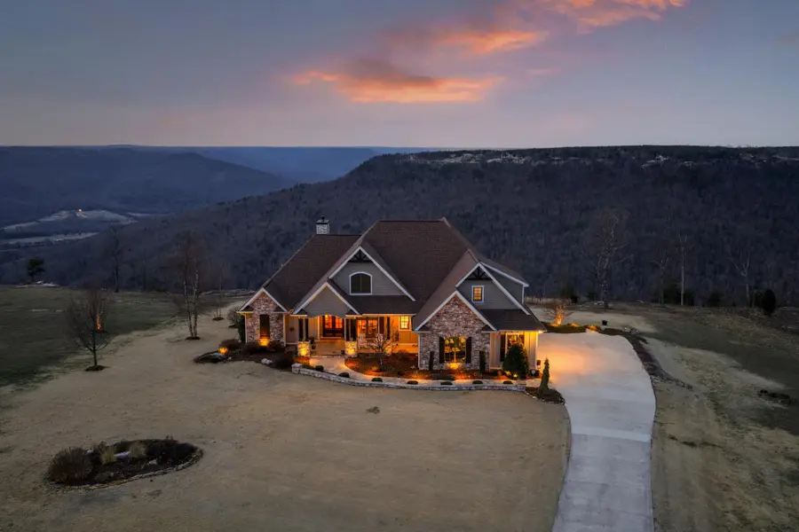 985 Sunset Circle, Jasper, TN 37347 - #2