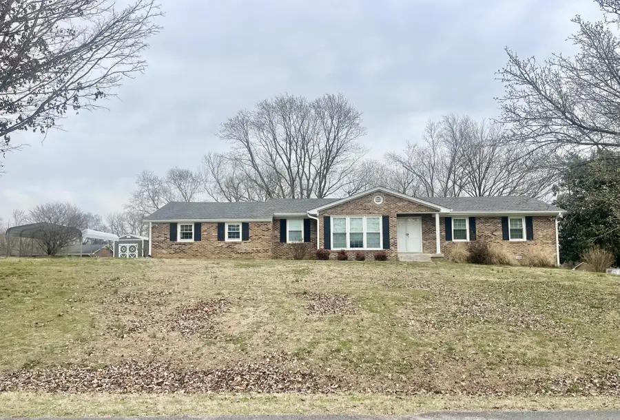 667 Midway St, Lewisburg, TN 37091 - #2