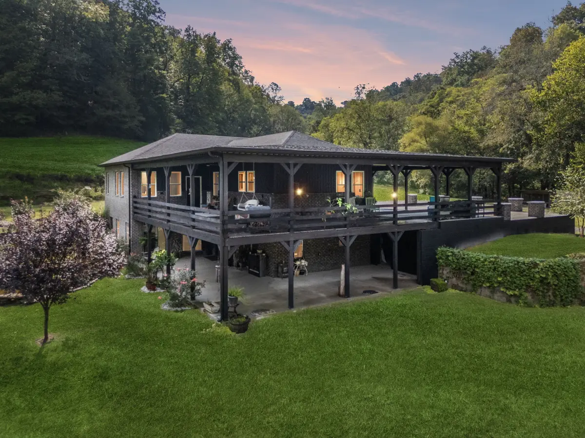 2658 Sycamore Valley Rd, Pleasant Shade, TN 37145 - #1