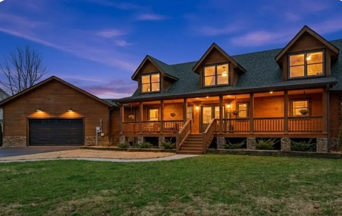 530 Parkway Rd, Tullahoma, TN 37388 - #1