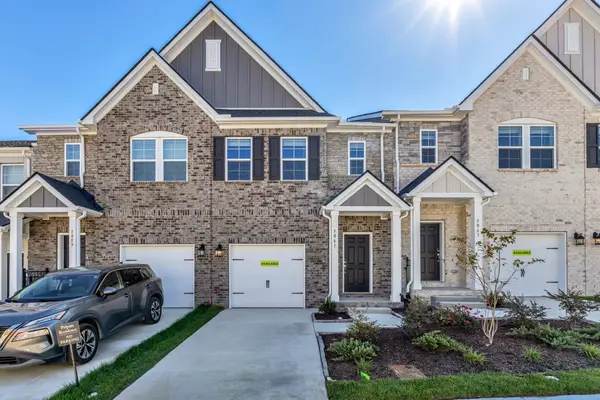 5044 Dayflower Drive, Hermitage, TN 37076