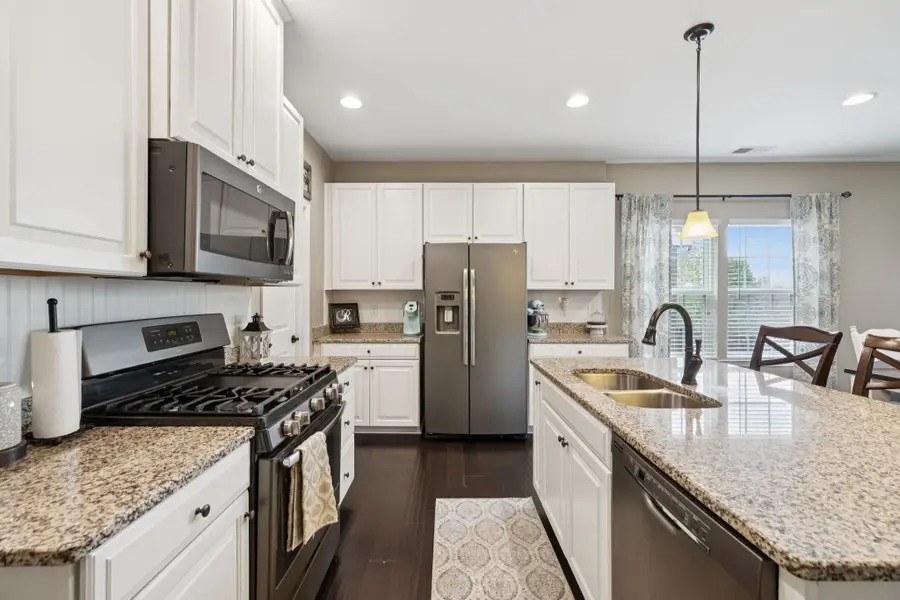 2608 Bluffton Ln, Columbia, TN 38401 - #3