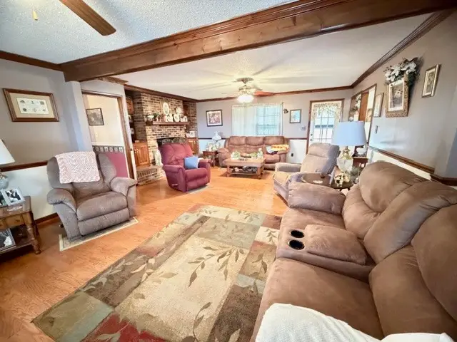 145 Copperas Creek Rd, Tullahoma, TN 37388 - #3