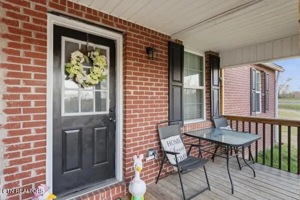 606 Kingston St, Lenoir City, TN 37771 - #2